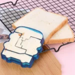 1pc-Sandwich-And-Bread-Crust-Cutter-Moulds-For-Home-Kitchen-Toast-Cut-Bread-Mould-Kids-DIY